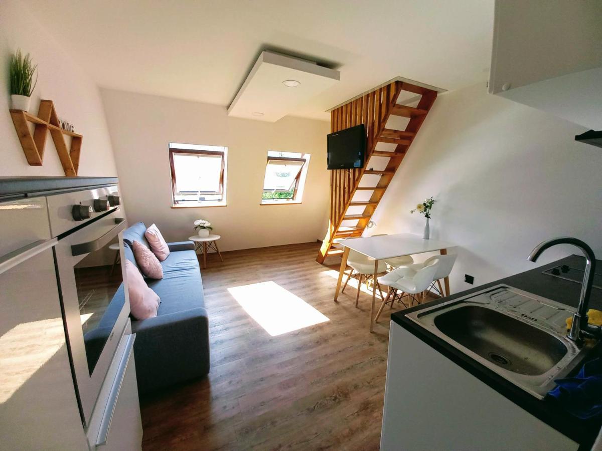 Apartma Cozy *