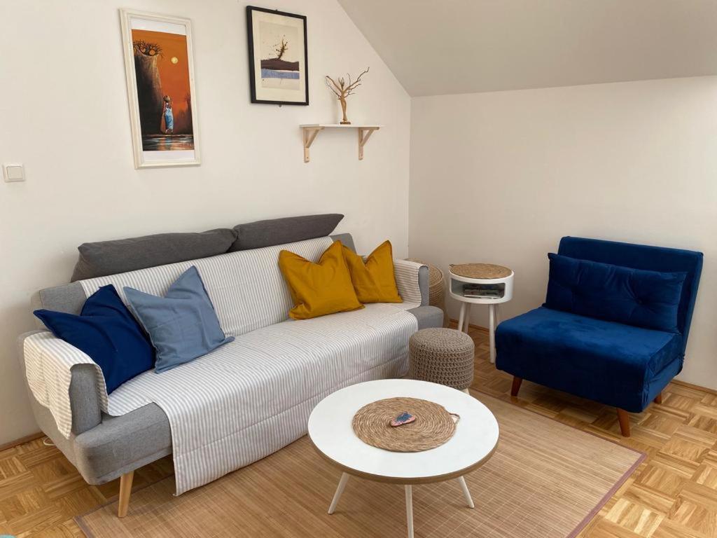 Cozy Apartment *